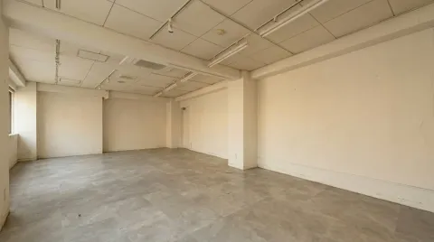 ネイル・アイラッシュサロン BEFORE